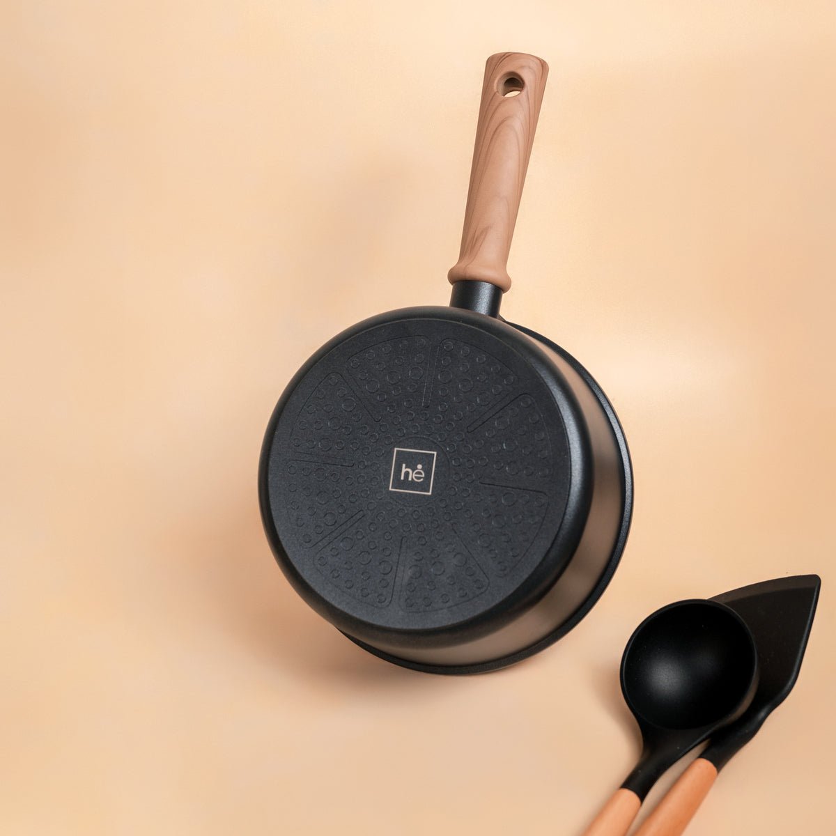 Multi-Purpose Titanium Non-Stick Cooking Pot with Lid (20cm)