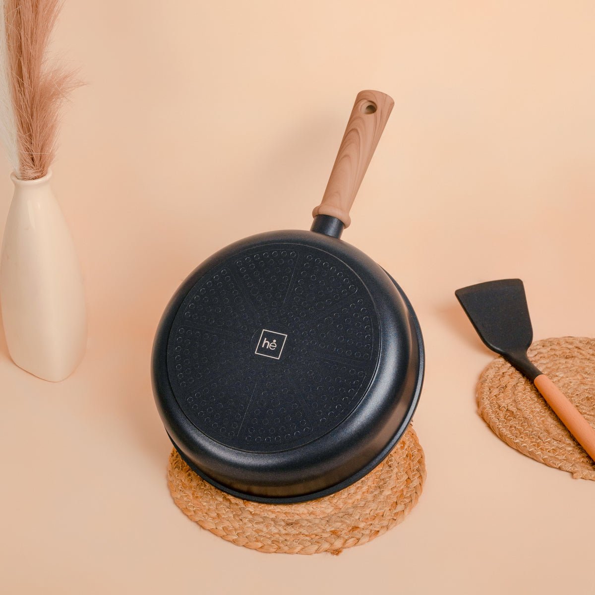 Non-Stick Titanium Fry Pan with Visual Lid (28 cm)