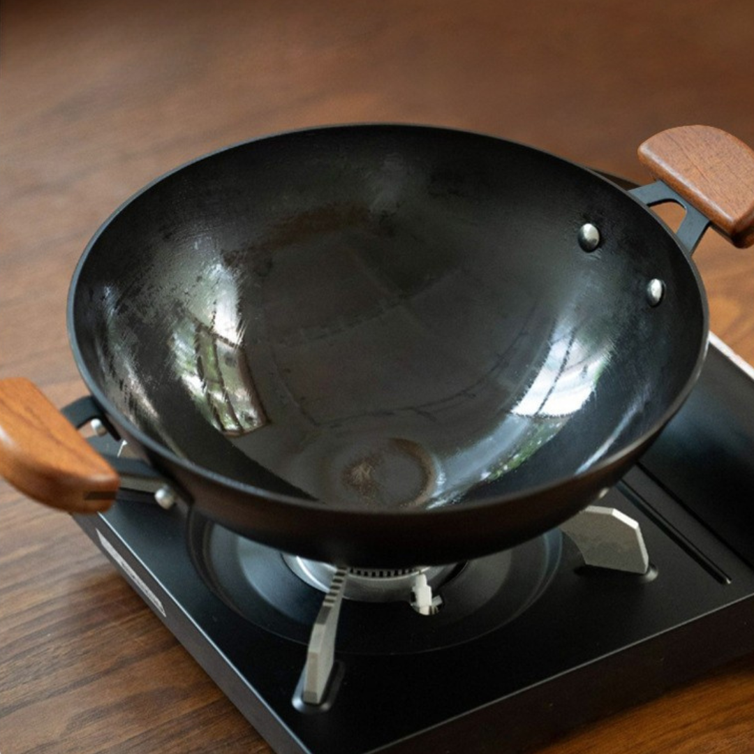 Double Handle Uncoated Iron Wok with Lid(32cm)